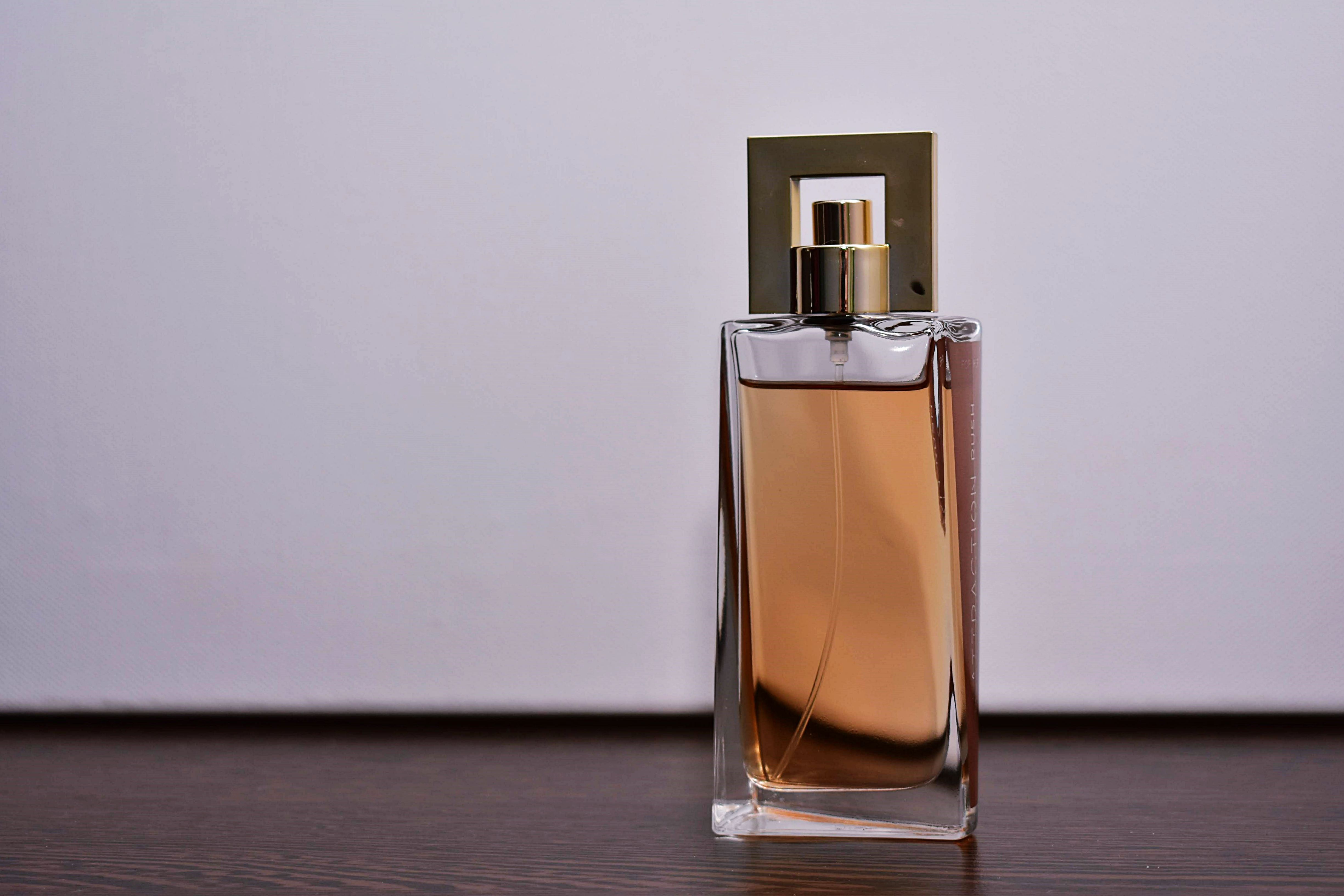 عطر ادوپرفیوم زنانه اسکوپ لیبر